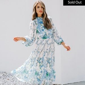 Vici Blue Floral Midi dress